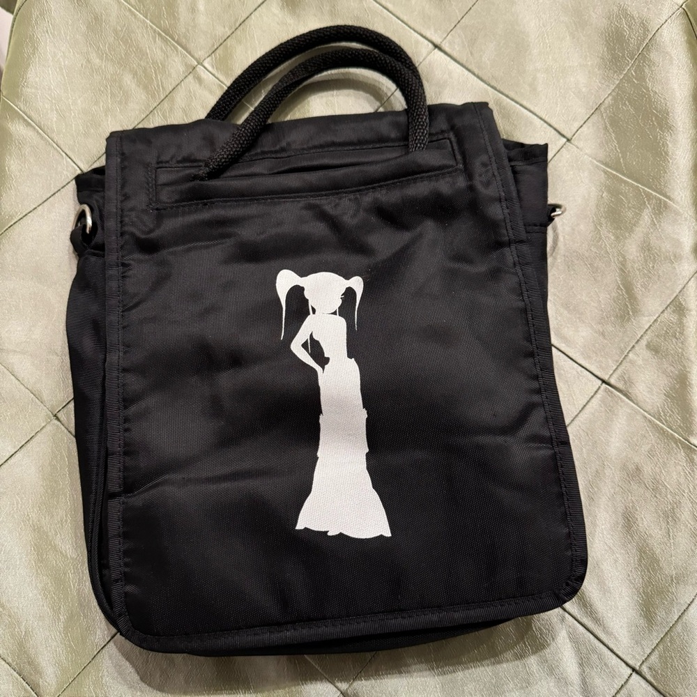 BRODY Black shoulder / backpack bag with Stylish Silhouette